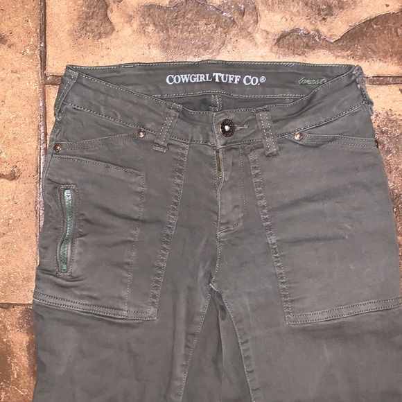 •Cowgirl Tuff jeans• - Picture 2 of 5